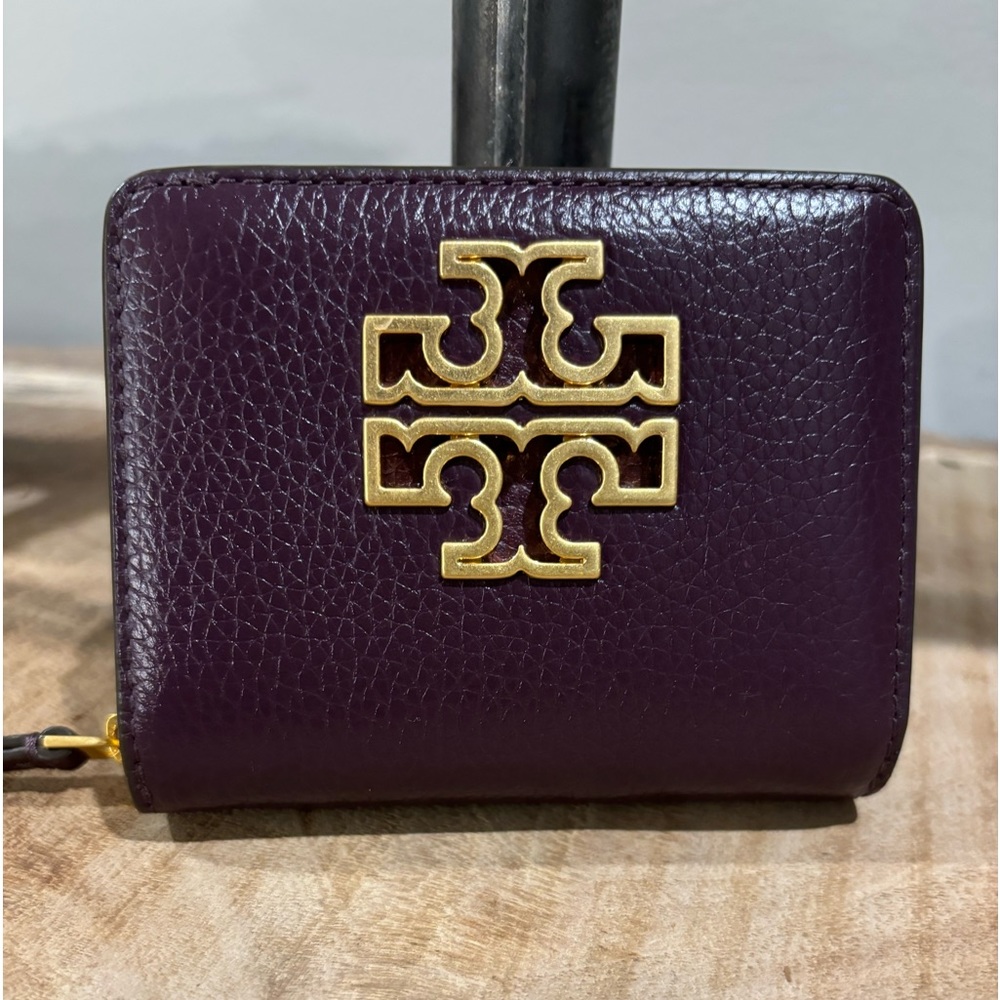 SOLD🔥SOLD TORY BURCH MINI ZIP WALLET